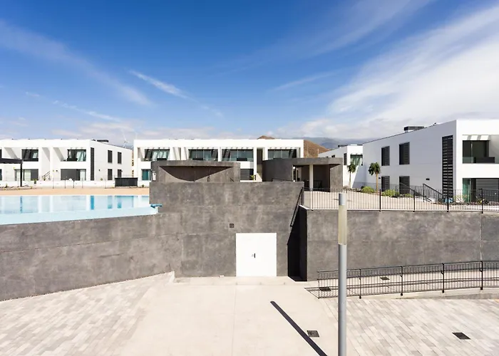 Daire Maruxia And Pool Apartemnt *