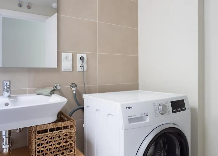 Maruxia And Pool Apartemnt